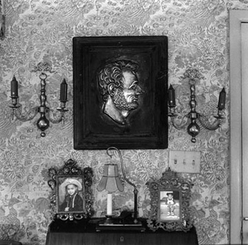 Lincoln Relief, Mervin and Jean Jackson Home, Leesburg, Virginia, 2001