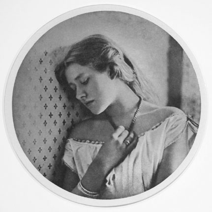Ellen Terry at 16, from Camera Work, Issue No. 41