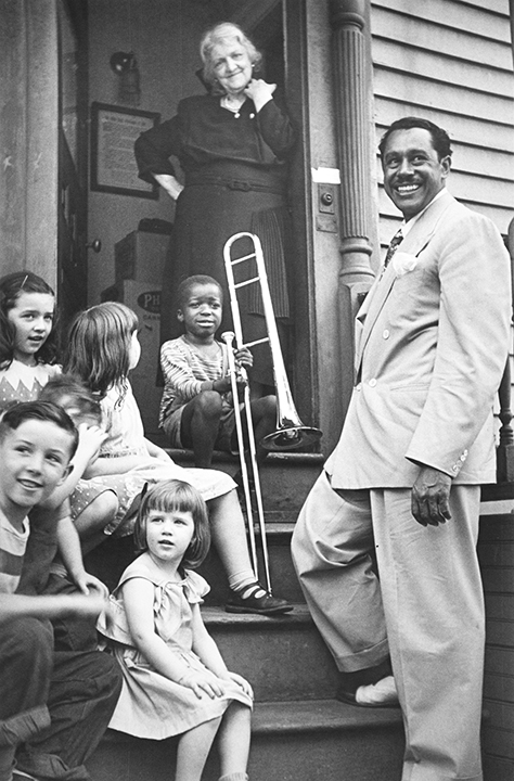 Cab Calloway with kids and winner of Calloway Quizzicale, Florida