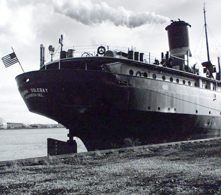 Steamer Crispin Oglebay at Milwaukee, Wisconsin